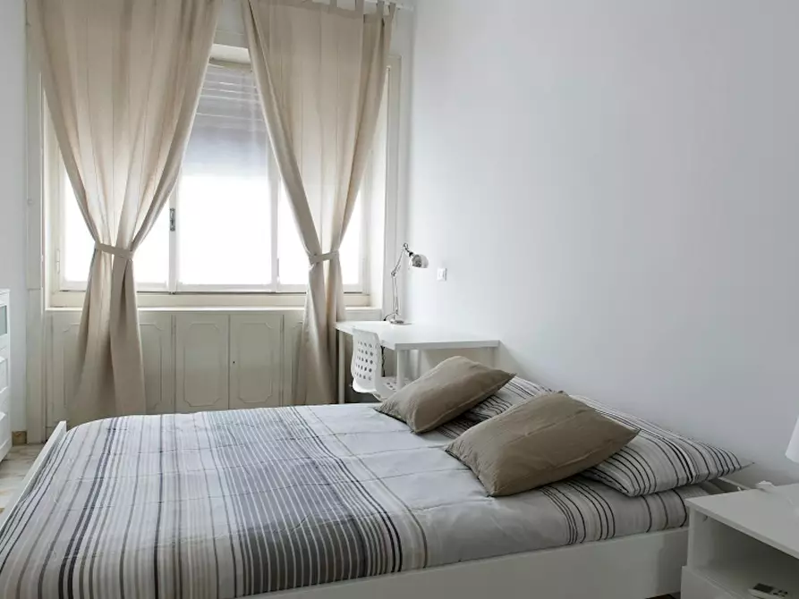 Immagine 3 di Camera in affitto  in Viale Piceno a Milano