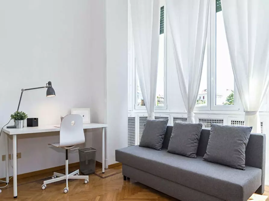 Immagine 1 di Camera in affitto  in Corso di Porta Romana a Milano