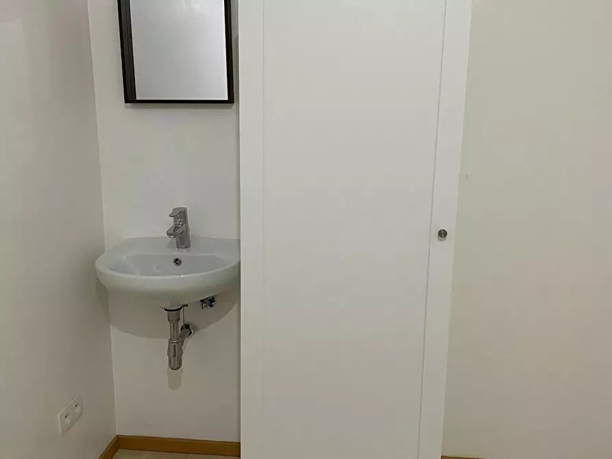 Immagine 4 di Camera in affitto  in Rue du Midi a Bruxelles