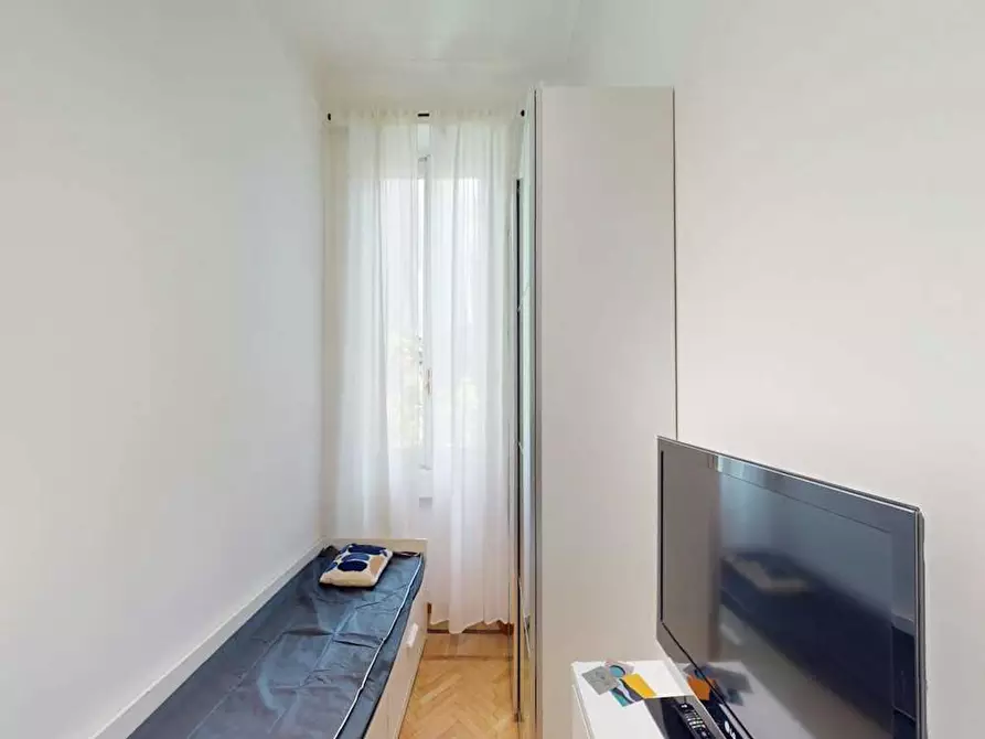 Immagine 2 di Camera in affitto  in Via Giuseppe Luosi a Milano