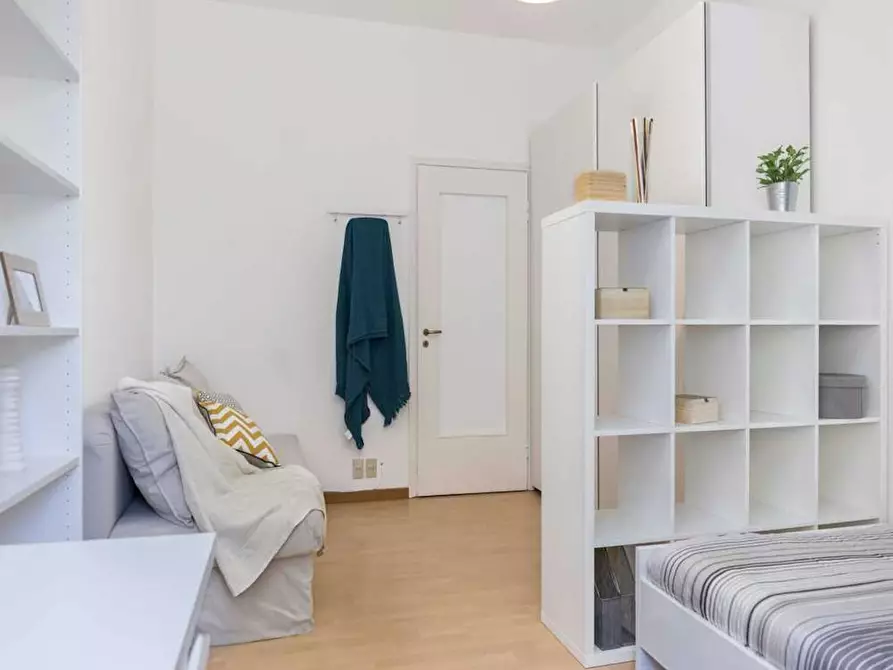 Immagine 3 di Camera in affitto  in Via dei Salici a Buccinasco