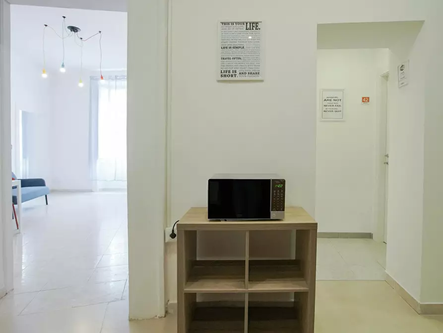 Immagine 9 di Camera in affitto  in Vico Noce a Napoli