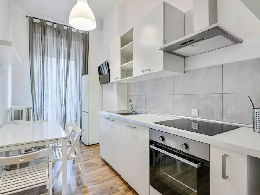 Immagine 10 di Camera in affitto  in Corso di Porta Romana a Milano