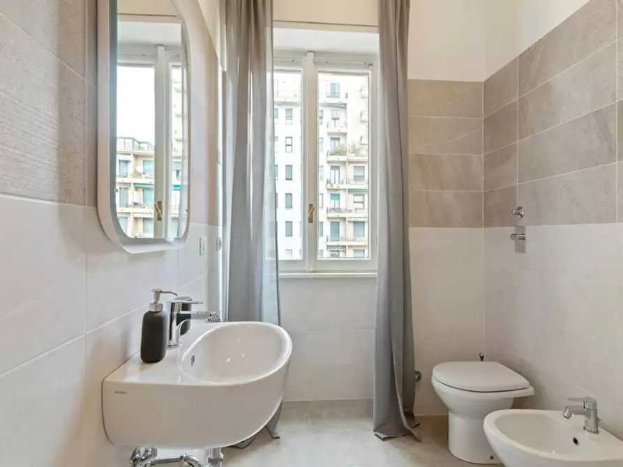 Immagine 7 di Camera in affitto  in Viale Vittorio Veneto a Milano