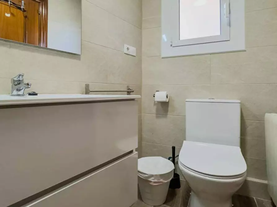 Immagine 4 di Camera in affitto  in Carrer de les Acàcies a Barcelona