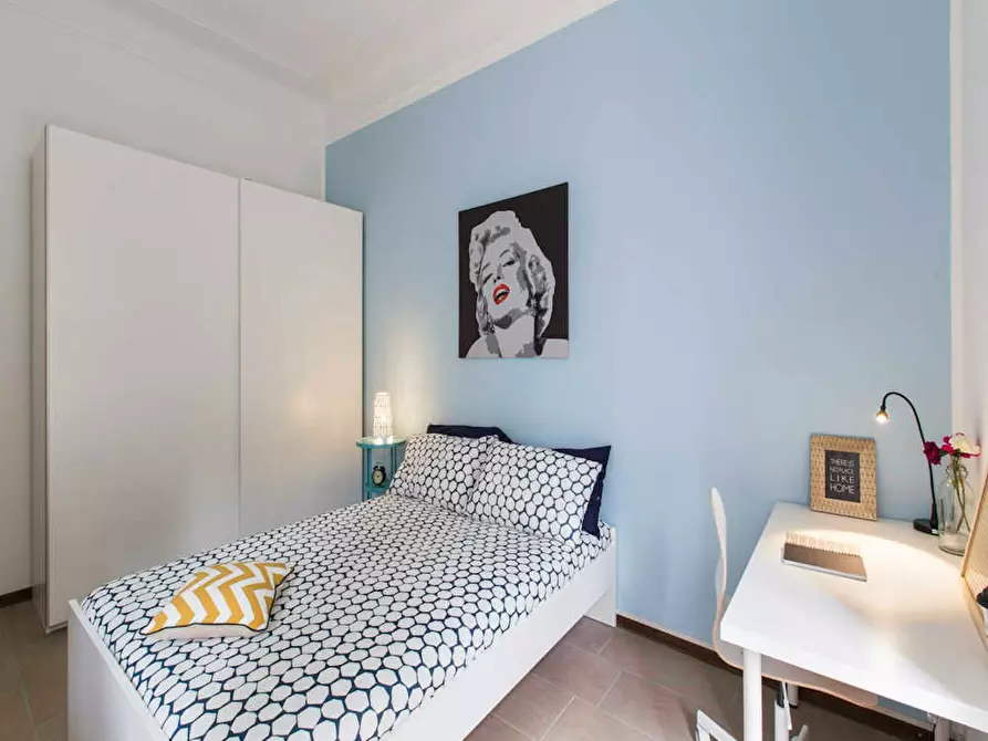 Immagine 5 di Camera in affitto  in Via Desiderio a Milano