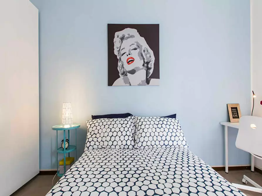 Immagine 6 di Camera in affitto  in Via Desiderio a Milano