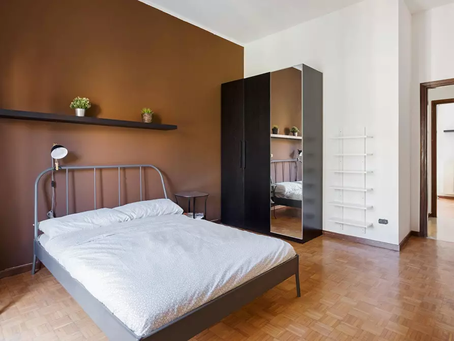 Immagine 2 di Camera in affitto  in Via Curtatone a Milano
