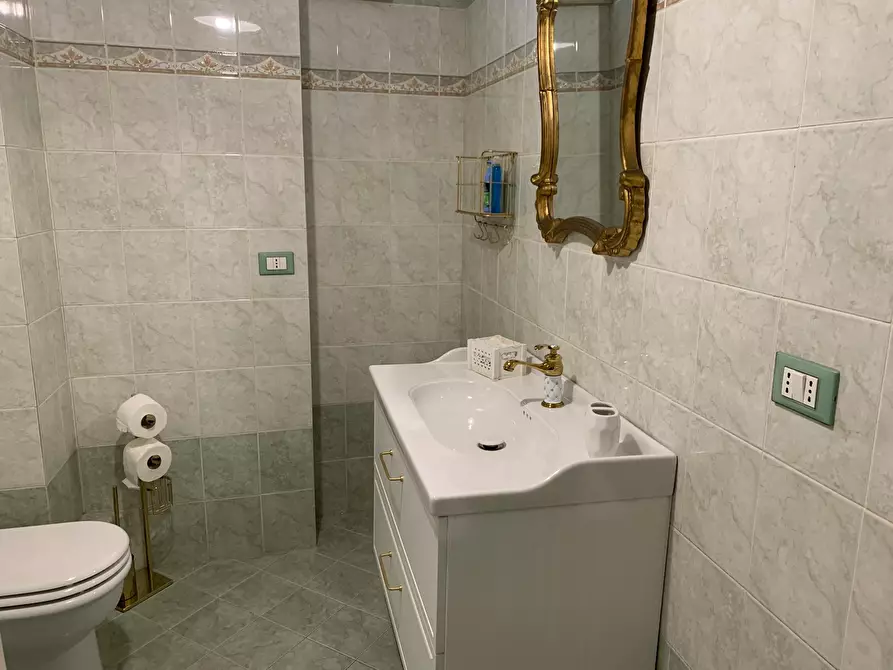 Immagine 9 di Camera in affitto  in Via Tiburtina a Roma