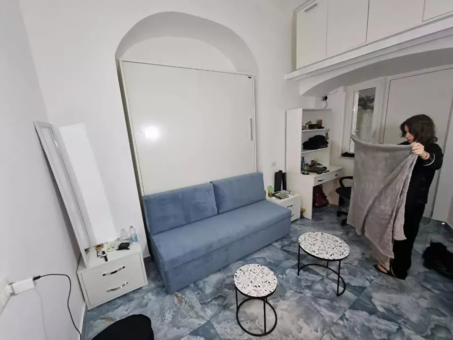 Immagine 1 di Appartamento in affitto  in Via delle Zite a Napoli