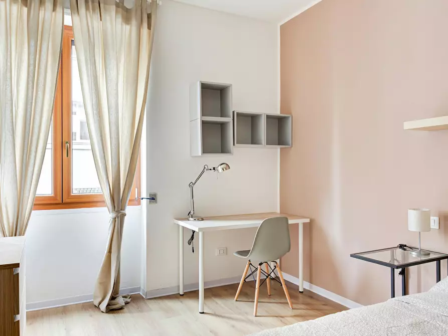 Immagine 3 di Camera in affitto  in Via Stromboli a Milano