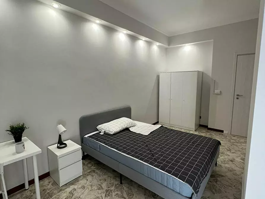 Immagine 2 di Camera in affitto  in Via Brennero a Bari