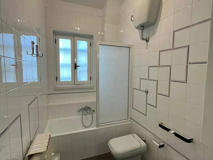 Immagine 5 di Camera in affitto  in Via Brennero a Bari