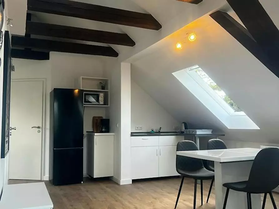 Immagine 10 di Appartamento in affitto  in Meisenheimer Straße a Berlin