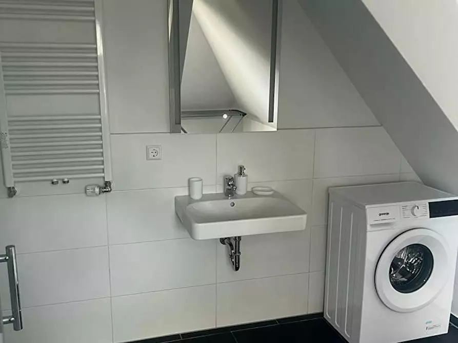 Immagine 4 di Appartamento in affitto  in Meisenheimer Straße a Berlin