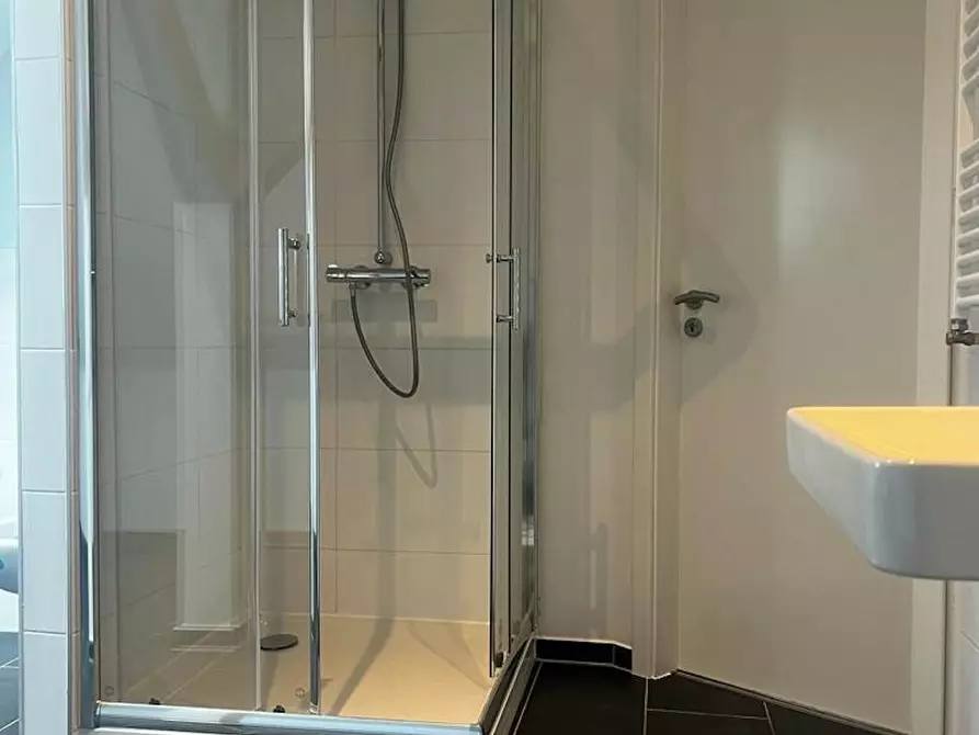 Immagine 2 di Appartamento in affitto  in Meisenheimer Straße a Berlin