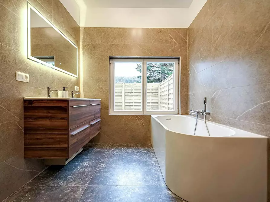 Immagine 4 di Appartamento in affitto  in Place de la Gare a Durnal