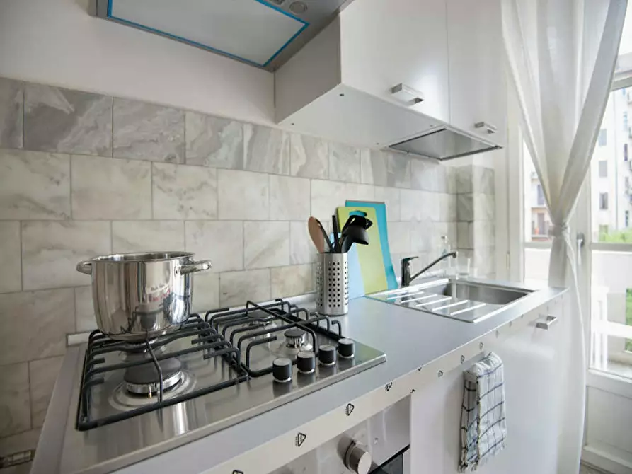 Immagine 10 di Camera in affitto  in Corso Re Umberto a Torino