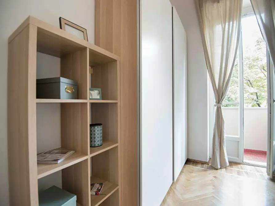 Immagine 4 di Camera in affitto  in Corso Re Umberto a Torino