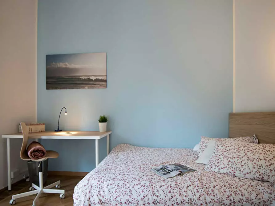 Immagine 6 di Camera in affitto  in Corso Re Umberto a Torino