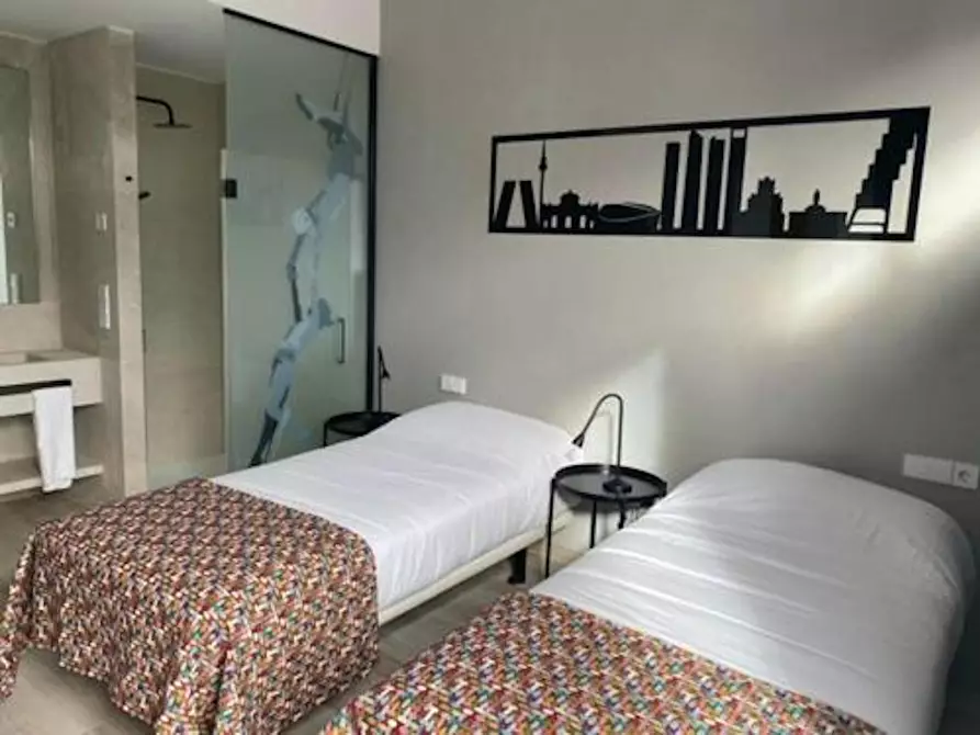 Immagine 10 di Appartamento in affitto  in Calle de Antonio López a Madrid