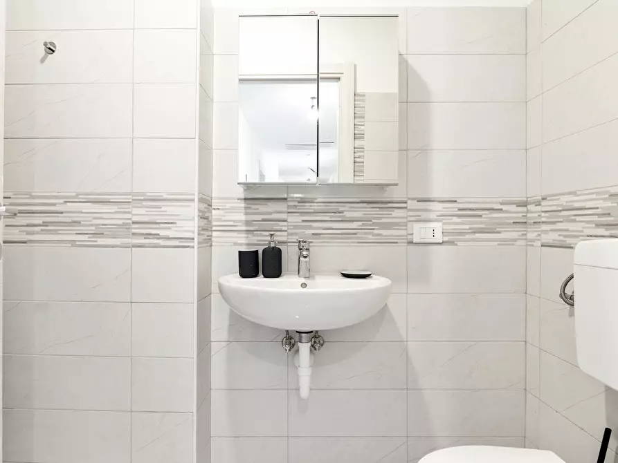 Immagine 4 di Camera in affitto  in Via Privata Deruta a Milano