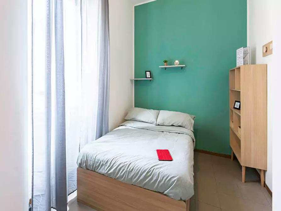 Immagine 4 di Camera in affitto  in Via Giuseppe Meda a Milano