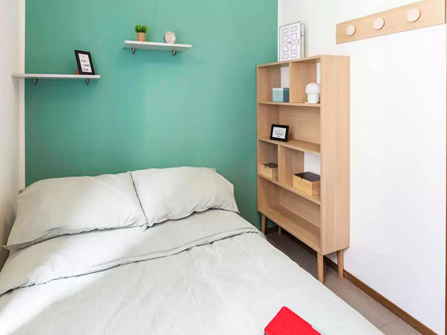 Immagine 3 di Camera in affitto  in Via Giuseppe Meda a Milano