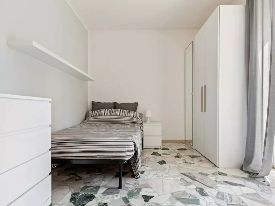 Immagine 2 di Camera in affitto  in Via Antonio Panizzi a Milano