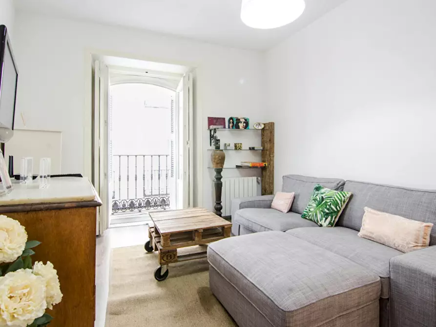 Immagine 5 di Appartamento in affitto  in Calle de Fuencarral a Madrid
