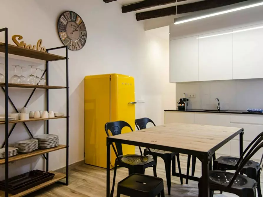 Immagine 8 di Appartamento in affitto  in Calle de la Cava Alta a Madrid