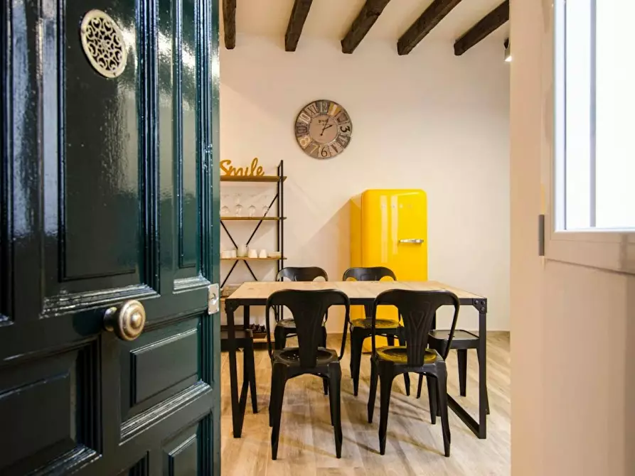 Immagine 7 di Appartamento in affitto  in Calle de la Cava Alta a Madrid