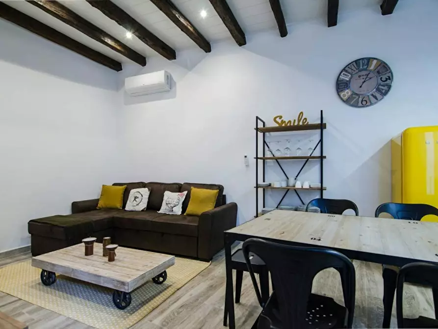 Immagine 6 di Appartamento in affitto  in Calle de la Cava Alta a Madrid