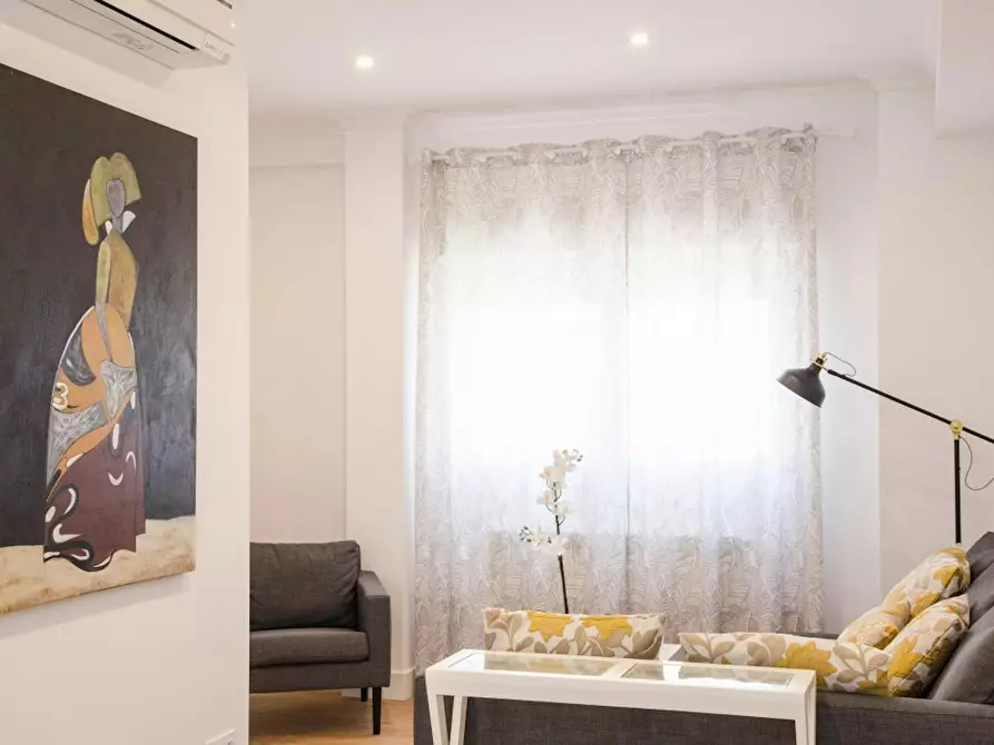 Immagine 6 di Appartamento in affitto  in Calle de San Eugenio a Madrid