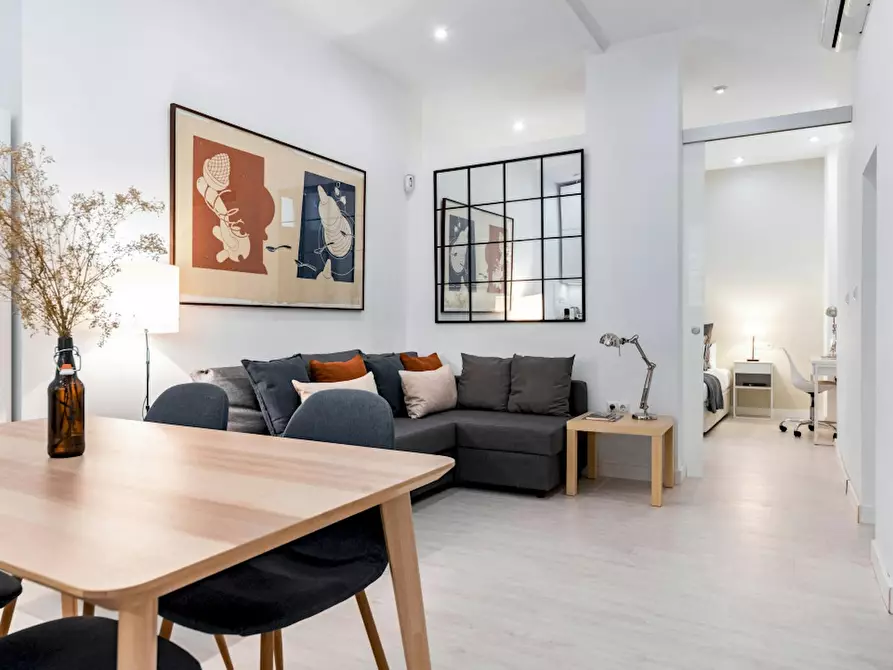 Immagine 2 di Appartamento in affitto  in Calle de Juanelo a Madrid