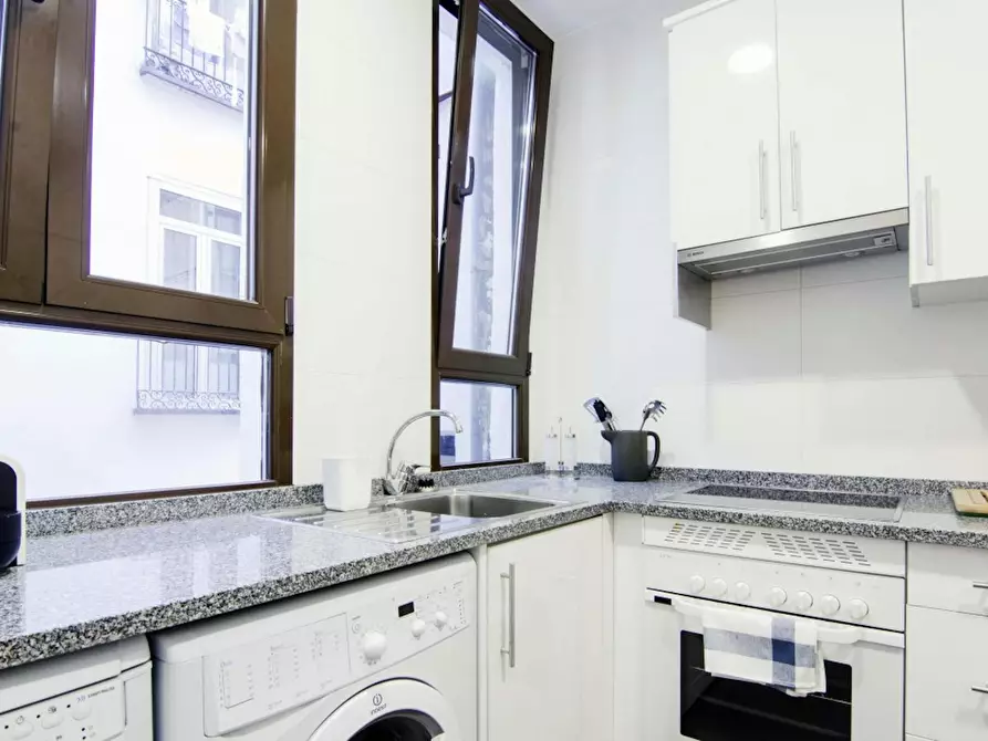 Immagine 10 di Appartamento in affitto  in Calle del Marqués de Cubas a Madrid