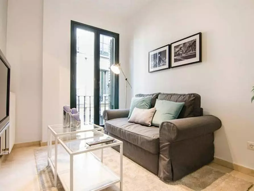 Immagine 7 di Appartamento in affitto  in Calle de la Cruz a Madrid