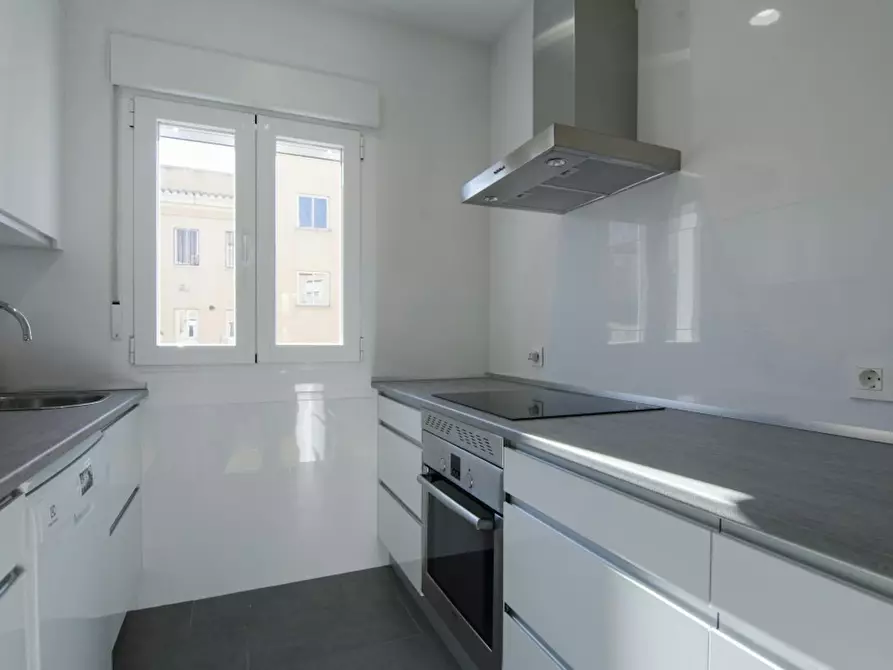 Immagine 10 di Appartamento in affitto  in Calle de Fortunata y Jacinta a Madrid