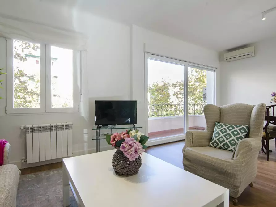 Immagine 5 di Appartamento in affitto  in Calle de Fortunata y Jacinta a Madrid