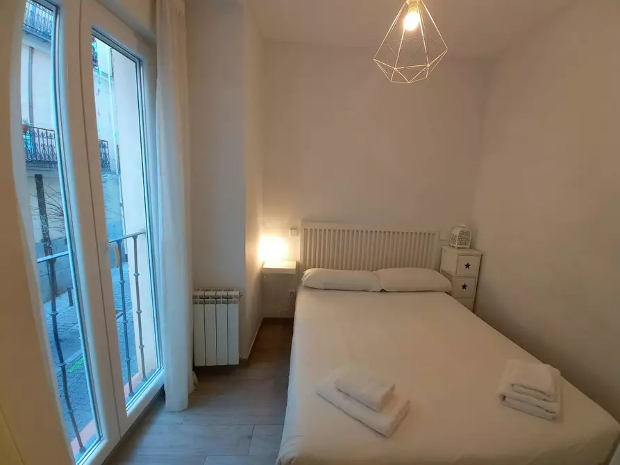 Immagine 5 di Appartamento in affitto  in Calle de la Palma a Madrid