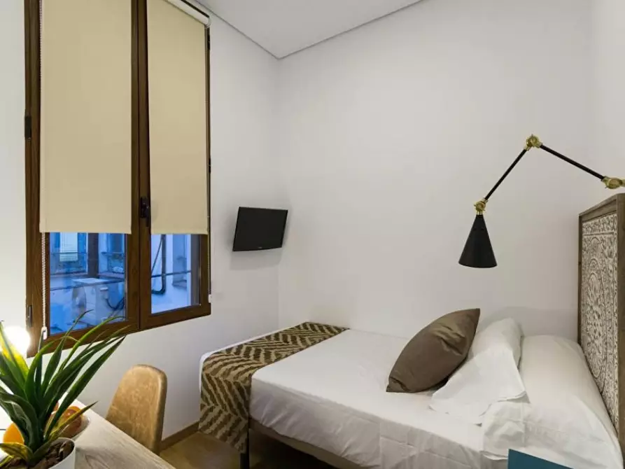 Immagine 1 di Appartamento in affitto  in Calle de Atocha a Madrid