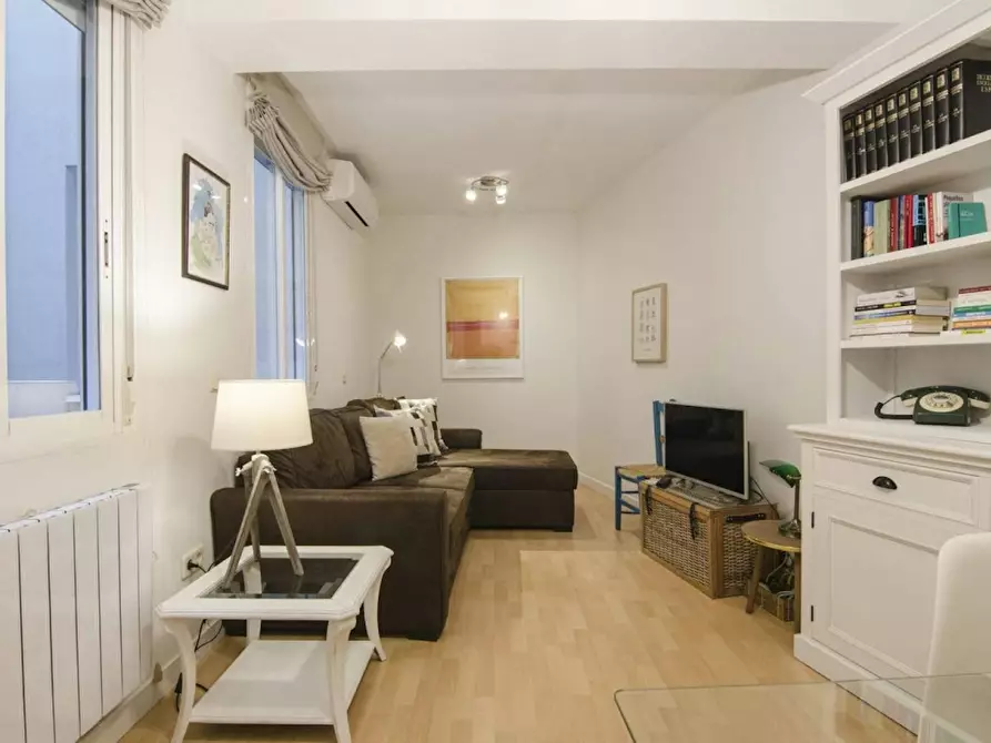 Immagine 1 di Appartamento in affitto  in Calle del Cardenal Cisneros a Madrid