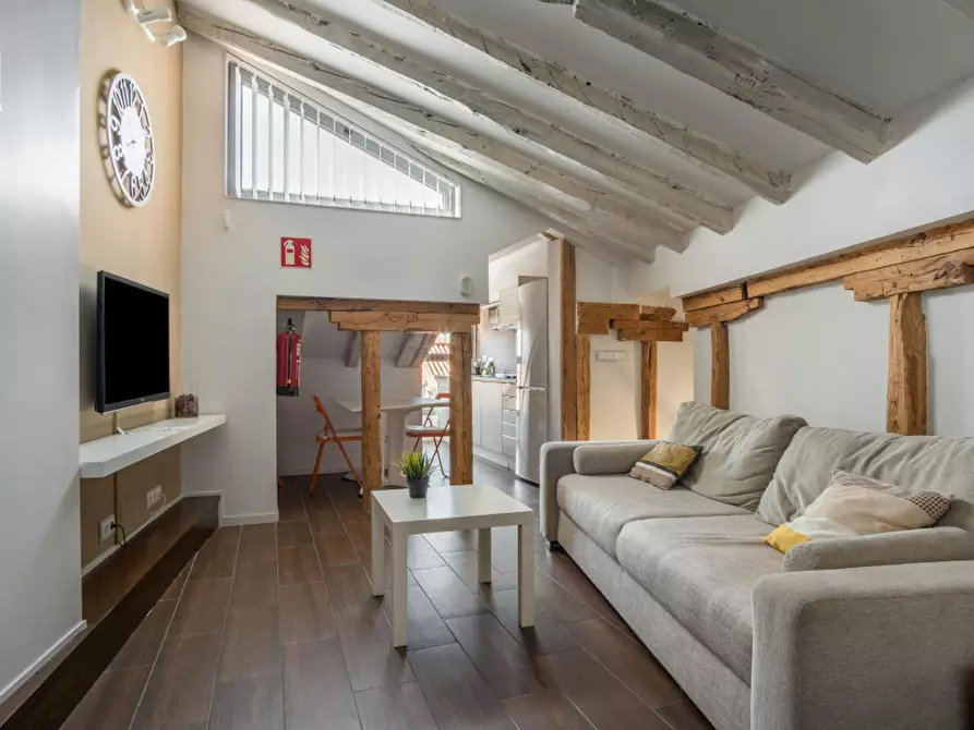 Immagine 1 di Appartamento in affitto  in Calle Imperial a Madrid