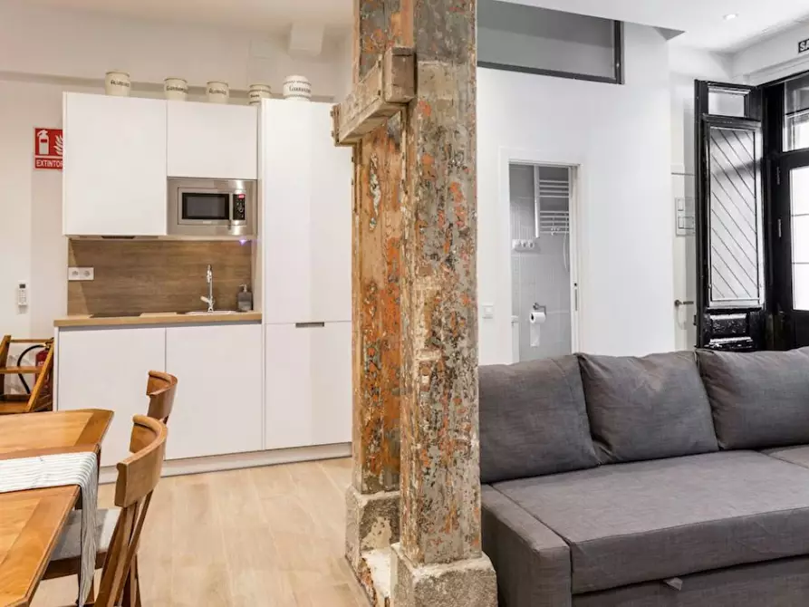 Immagine 4 di Appartamento in affitto  in Calle de Sagunto a Madrid
