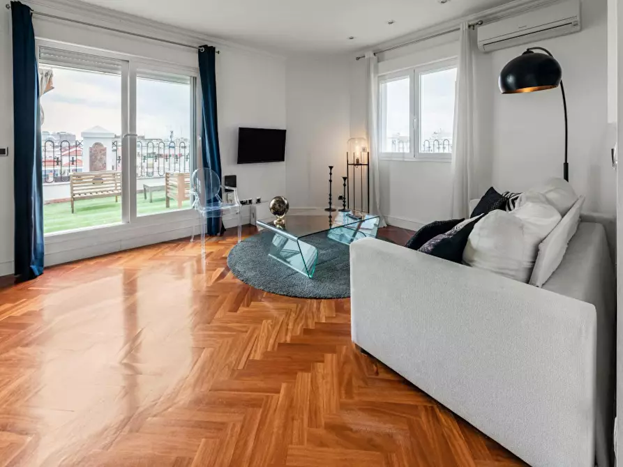 Immagine 4 di Appartamento in affitto  in Avenida Felipe II a Madrid