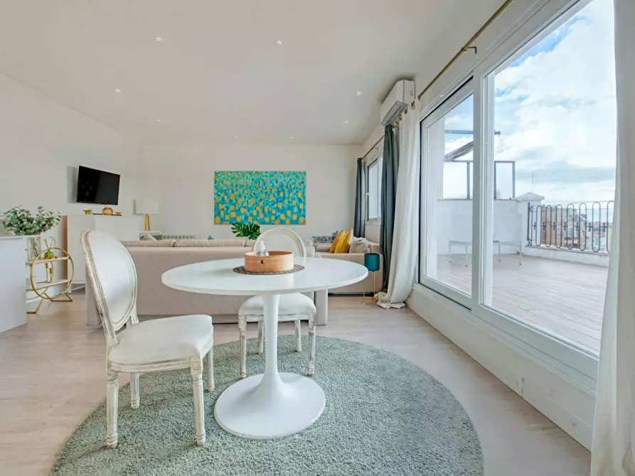 Immagine 9 di Appartamento in affitto  in Avenida Felipe II a Madrid