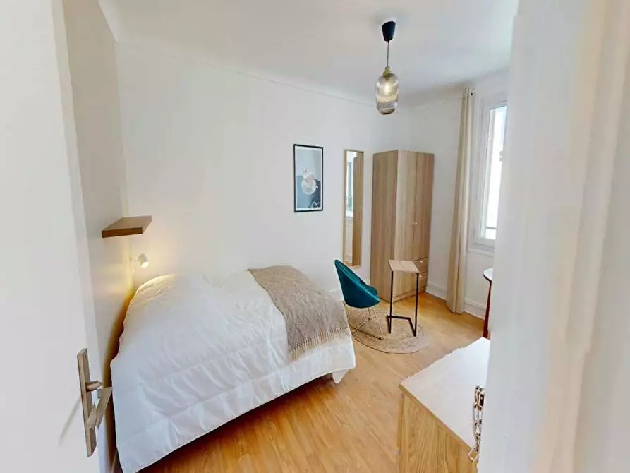 Immagine 3 di Camera in affitto  in Rue de Saussure a Paris 17
