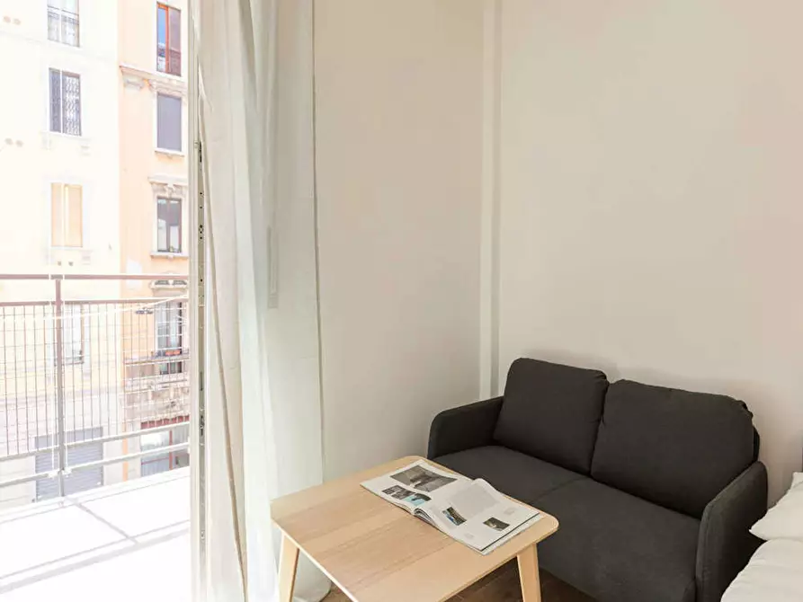 Immagine 8 di Camera in affitto  in Via Savona a Milano