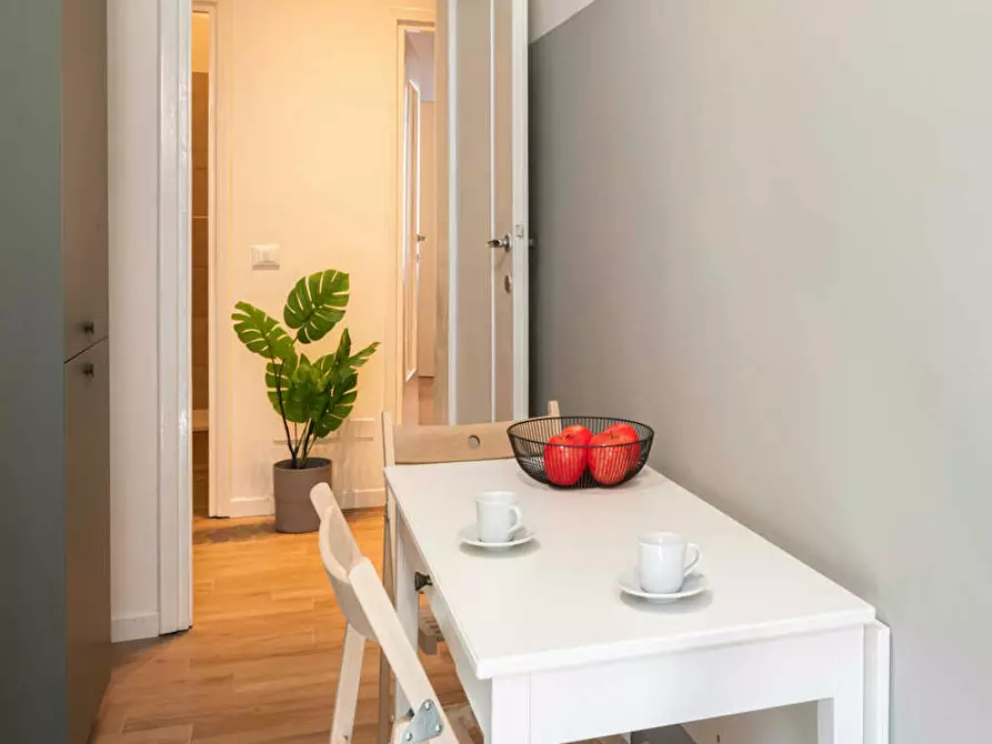 Immagine 10 di Camera in affitto  in Via Savona a Milano