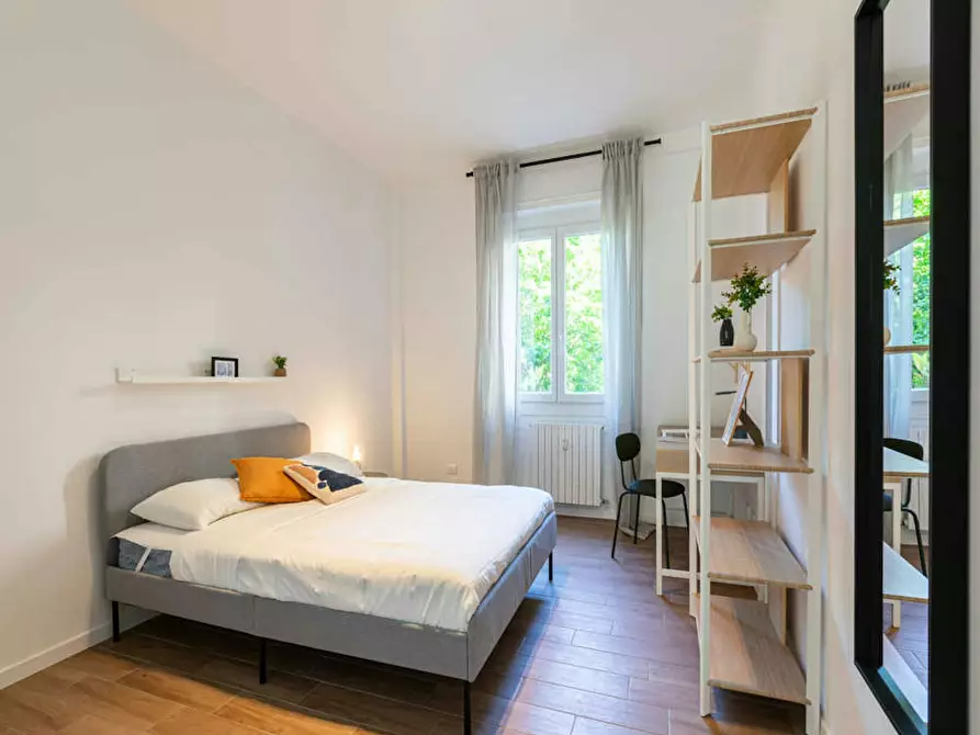 Immagine 1 di Camera in affitto  in Via Savona a Milano